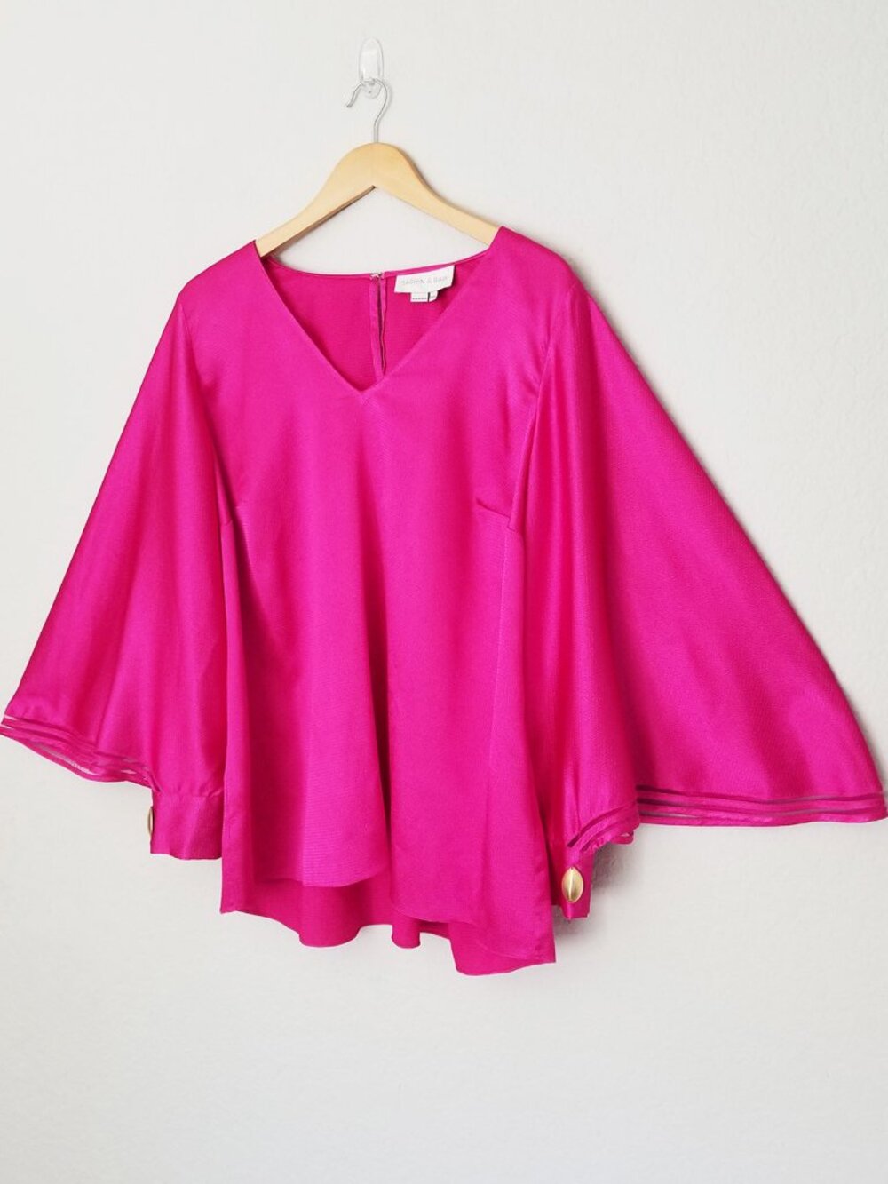 Sachin + Babi Adelaide V Neck Satin Blouse Top Pink Batwing Plus Size 2XL $395 - Picture 2 of 15